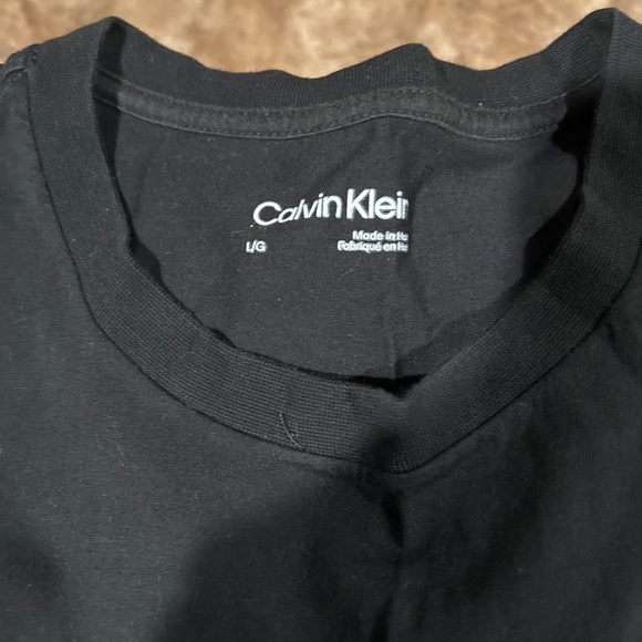 Calvin Klein Tee Shirts—Mens tee shirt Bundle - Picture 4 of 4